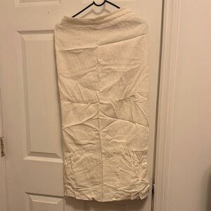 Chic Cream Midi Skirt